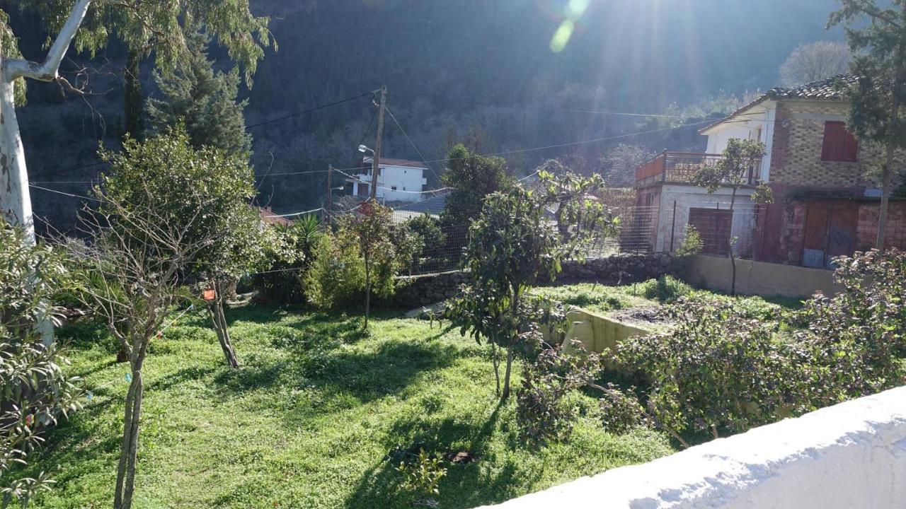 The Old Olive Mill House Villa Aegae Екстериор снимка