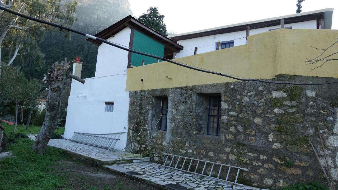 The Old Olive Mill House Villa Aegae Екстериор снимка