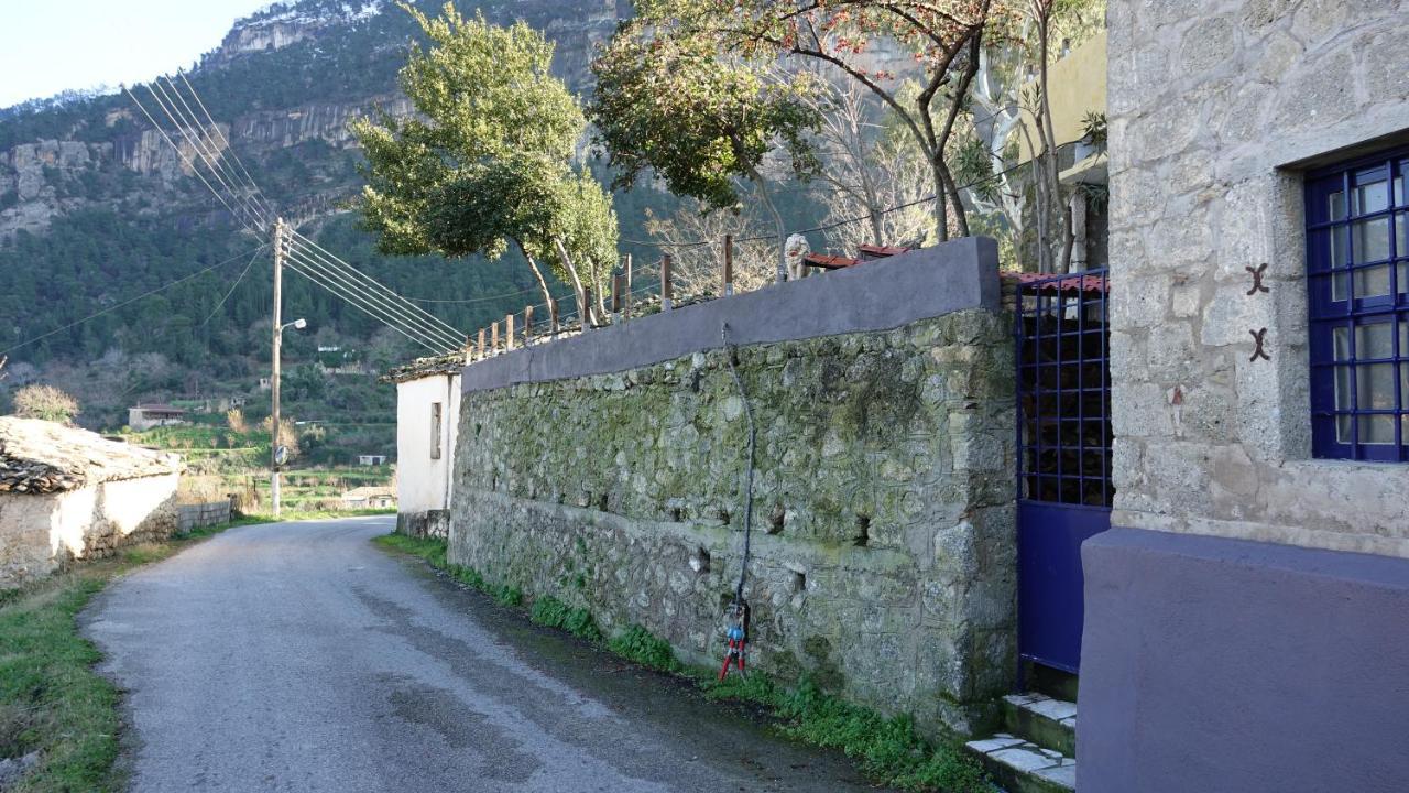 The Old Olive Mill House Villa Aegae Екстериор снимка